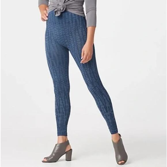 SPANX Look At Me Now Seamless Leggings Indigo Blue Athleisure Shaper Size SP - Picture 3 of 10